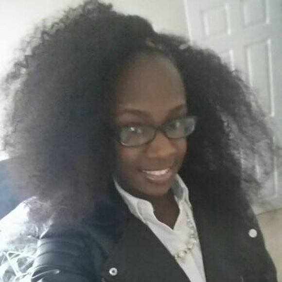 Meet your Posher, Jade - Picture 1 of 1